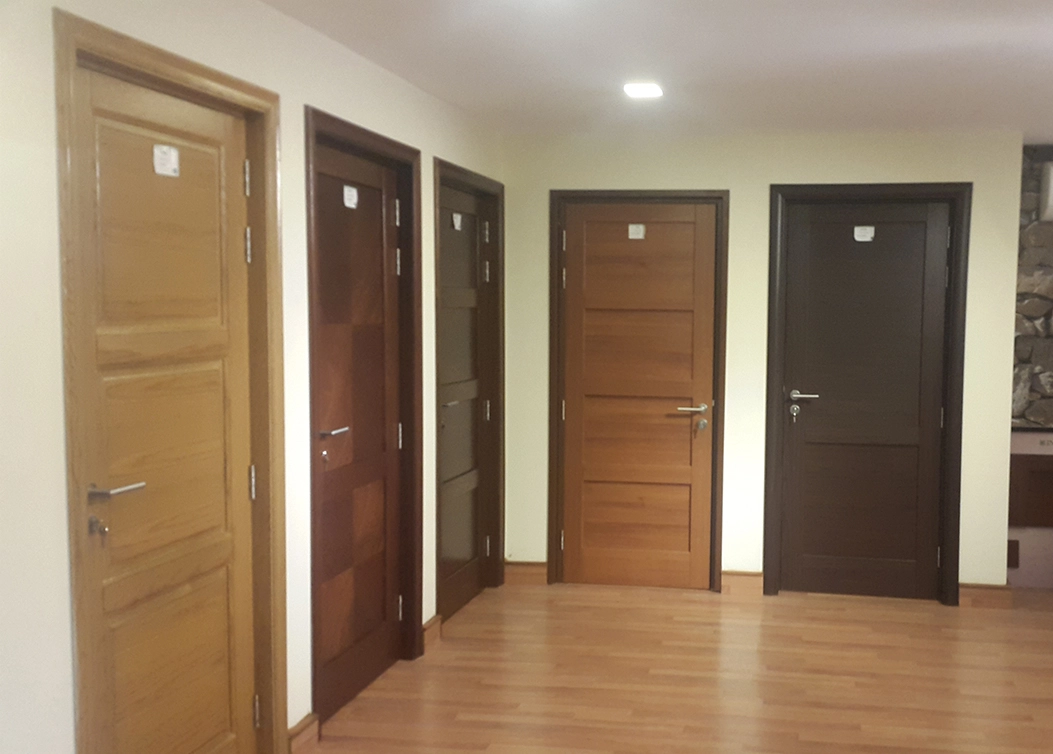 sleek modern veneer or laminated door by hescone engineering