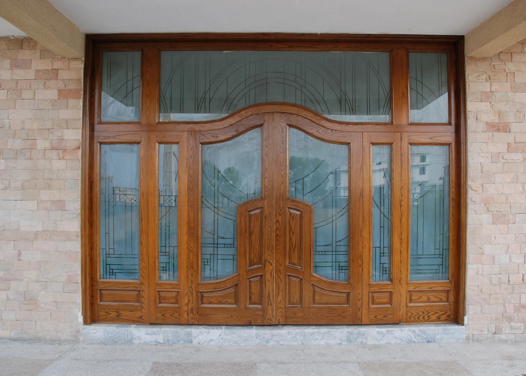 wooden flush door with textured panel by hescone engineering